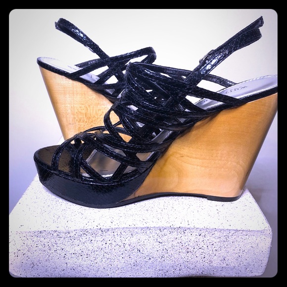 White House Black Market "Brandon" Snake Wedges - Picture 1 of 5